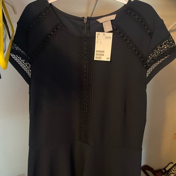 Dress - Picture 2 of 4